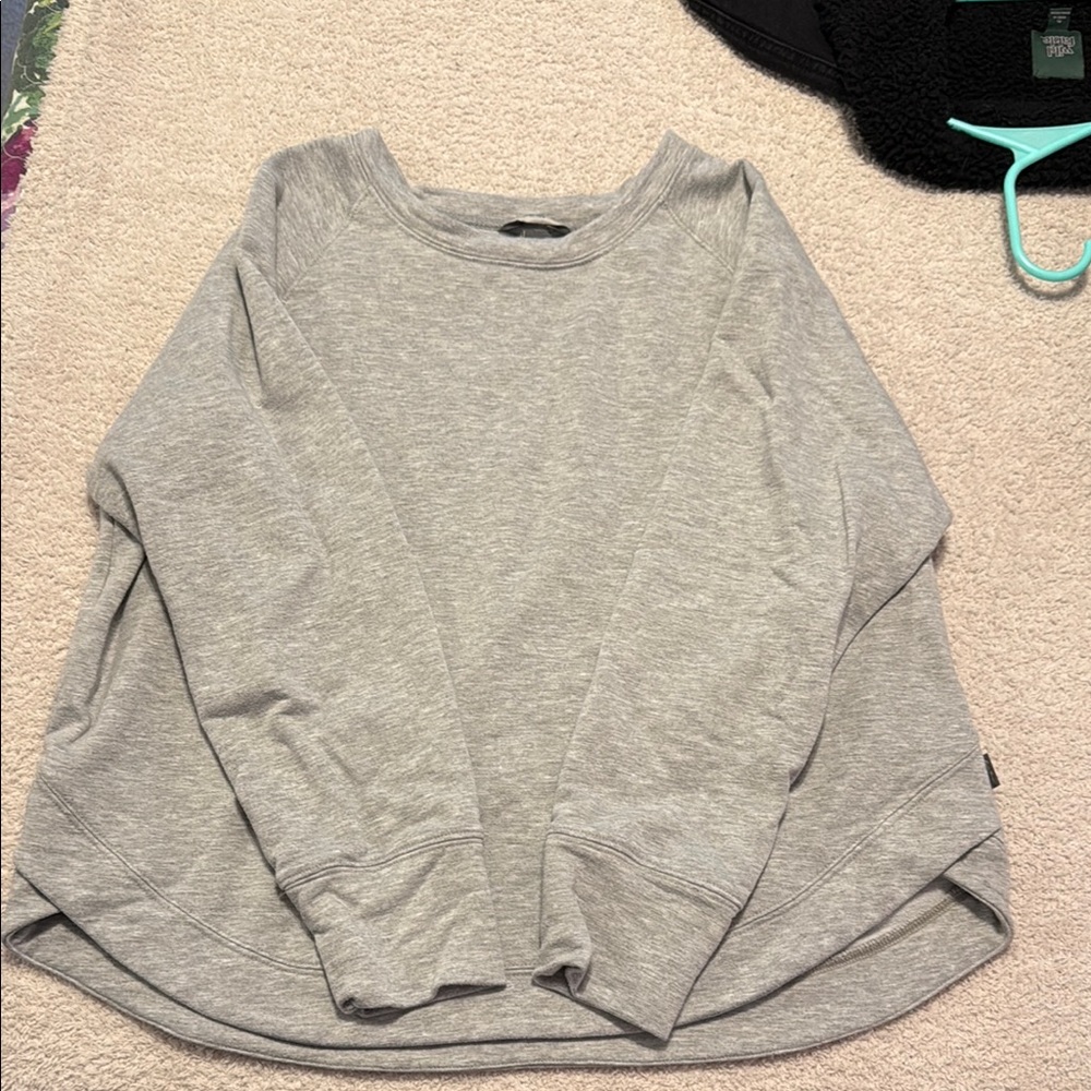 Eddie Bauer Gray Boxy Long Sleeve Hoodie